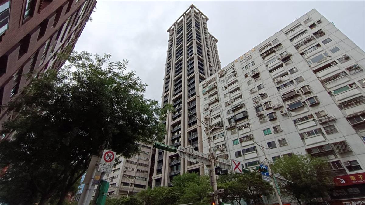 豪宅地板價出現！ 這屋主讓利15%拚成交 房仲揭真相