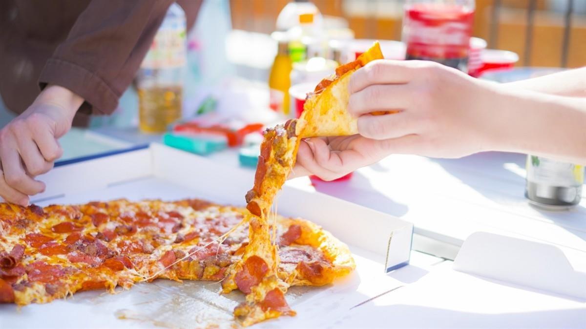 比薩大戰開打！必勝客下殺199元 達美樂半價