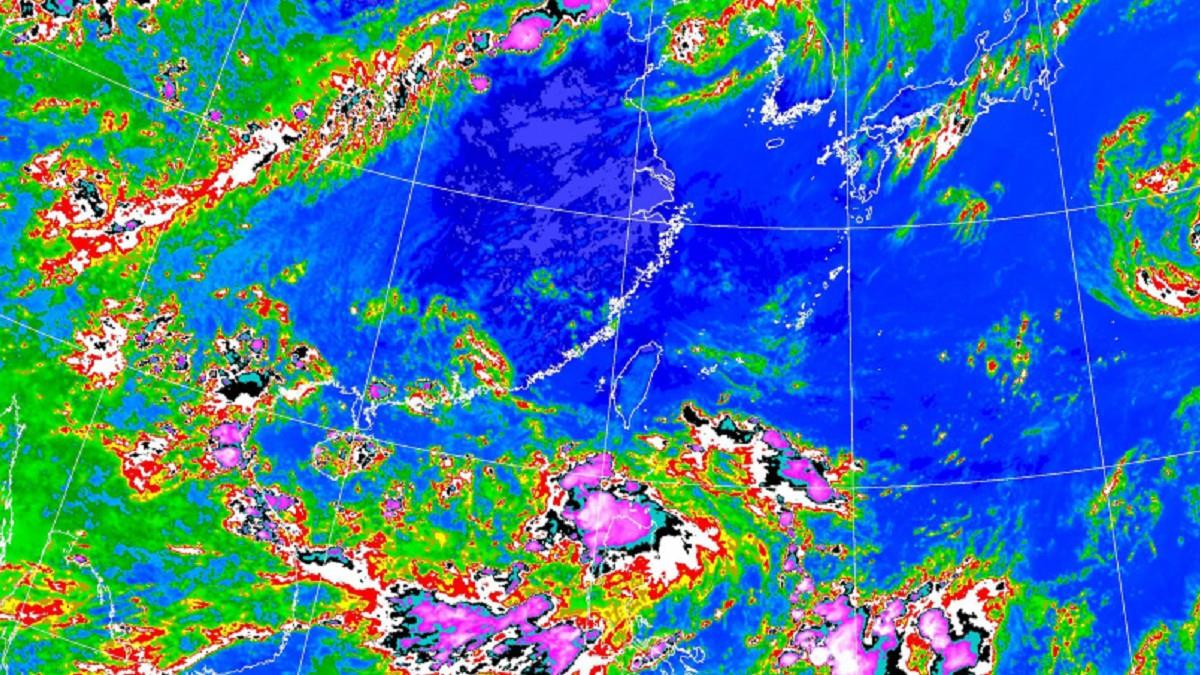 98W就在家門口！3天後恐生成丹娜絲颱風 1預測路徑「影響最明顯」