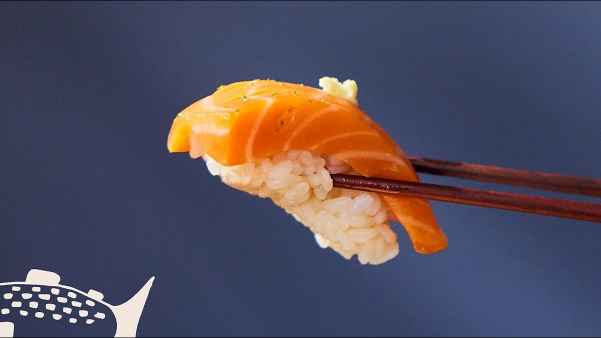 「實驗室長出來的鮭魚」你敢吃？ 首款細胞海鮮 美國核准上桌