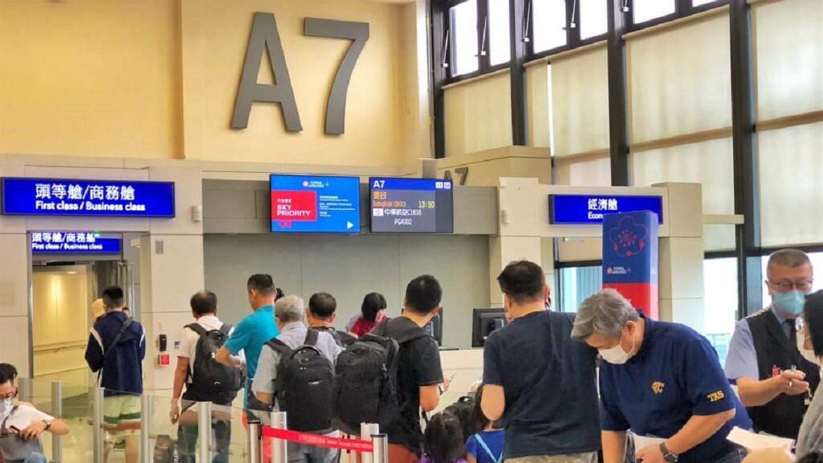 賴清德拋「軍人升等商務艙」 航空工會：支持但反對轉嫁