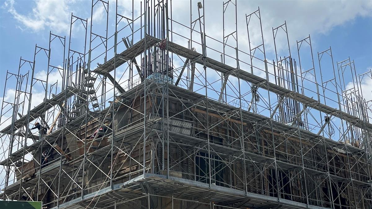 建案降價真讓利？ 帥過頭揭「建商利潤公式」：撐過半年就不會倒