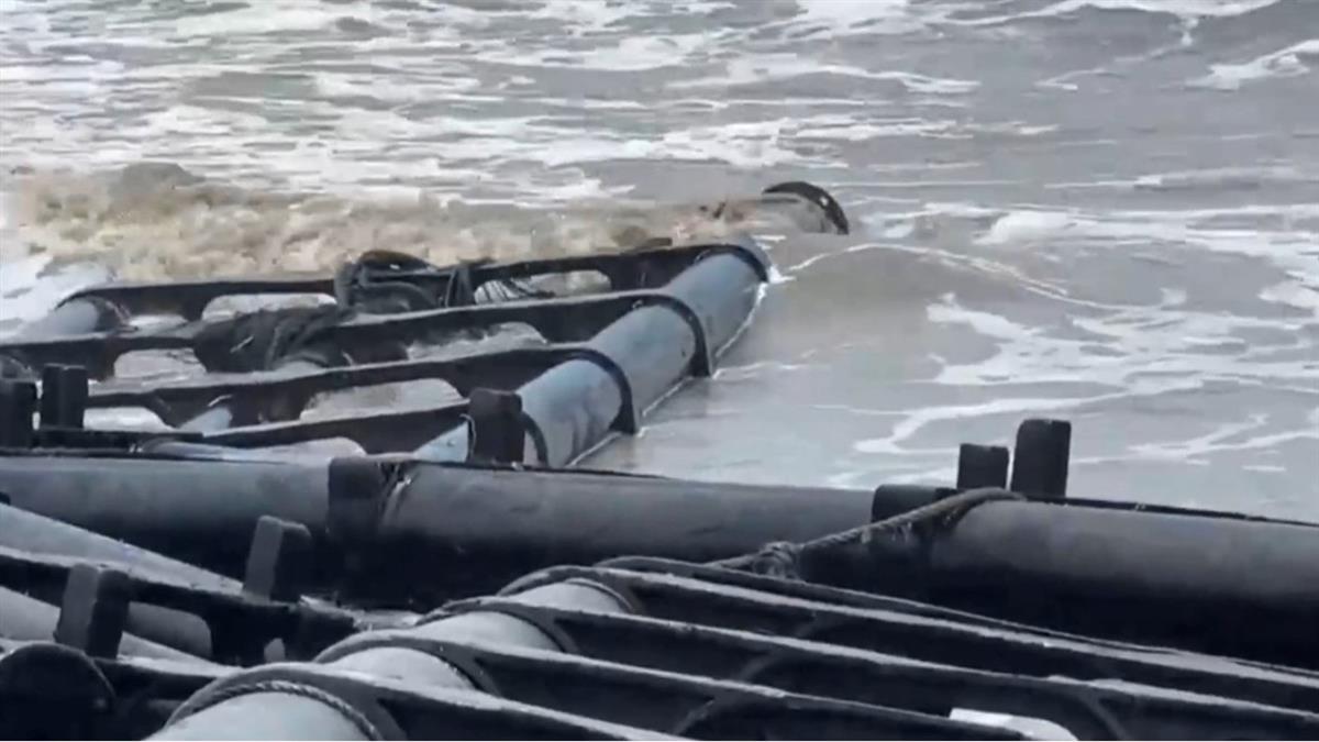 屏東光電浮台飄散海邊？ 經濟部澄清：測試海上耐受性