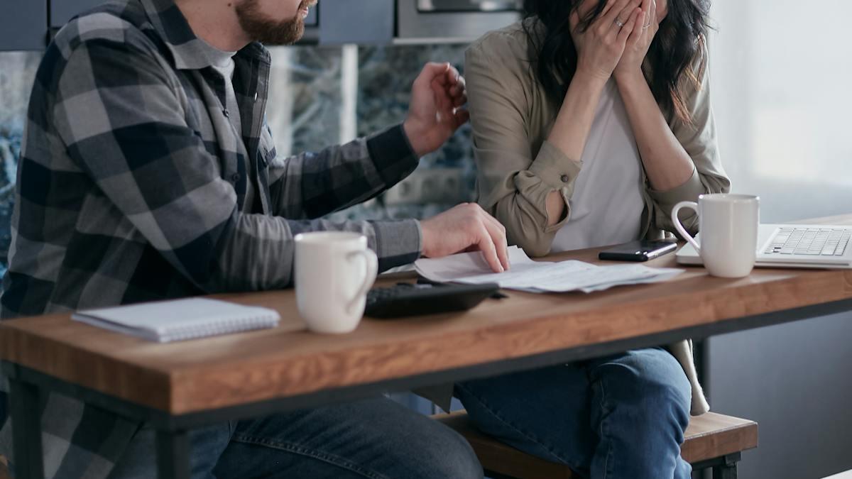 他怨女友不上進「有點撐不住」 網見1點酸：有什麼資格說人家