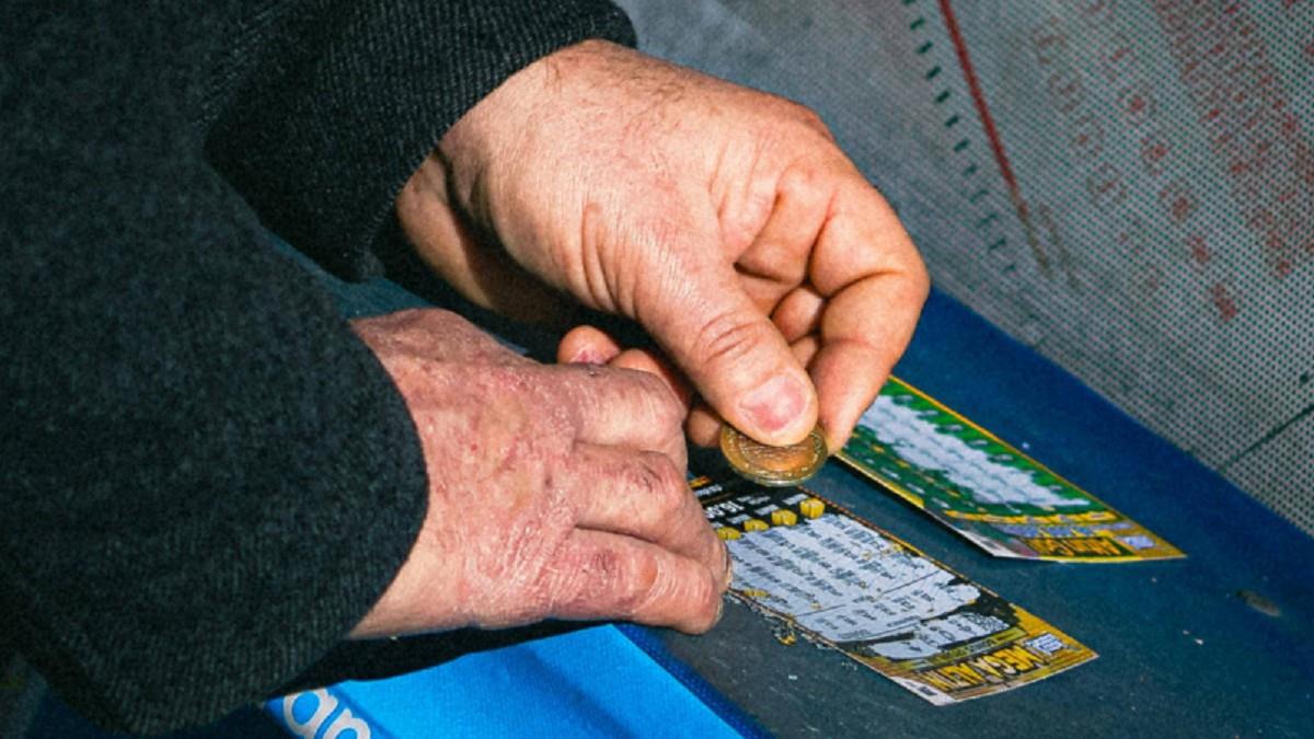 祈禱成真！買不到他要的刮刮樂 退而求其次幸運中1400萬