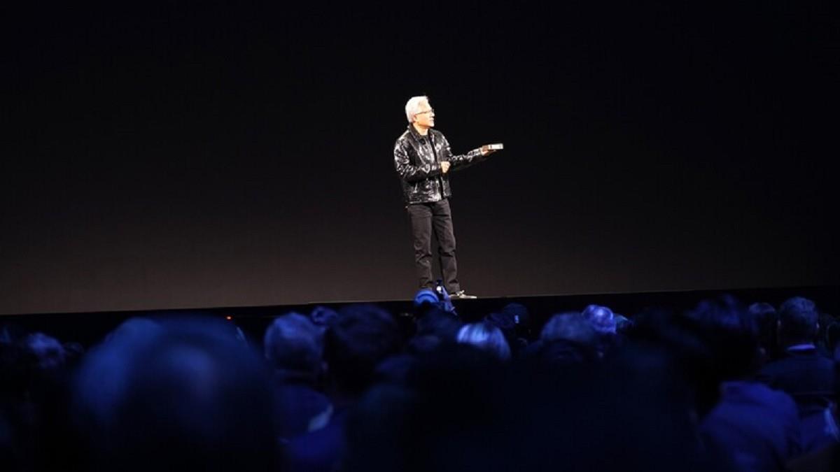 美推科技業製造回流 黃仁勳：也有助台灣緩解壓力