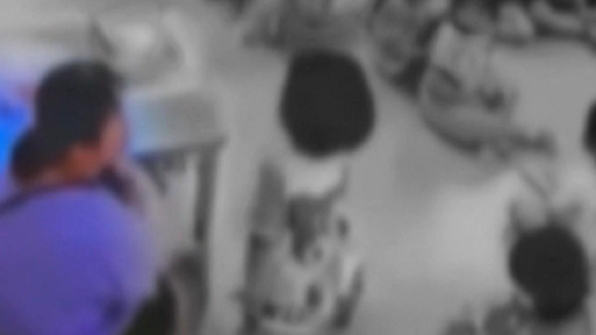 4歲女兒遭連打7巴掌！母衝學校討說法 老師竟下跪求原諒