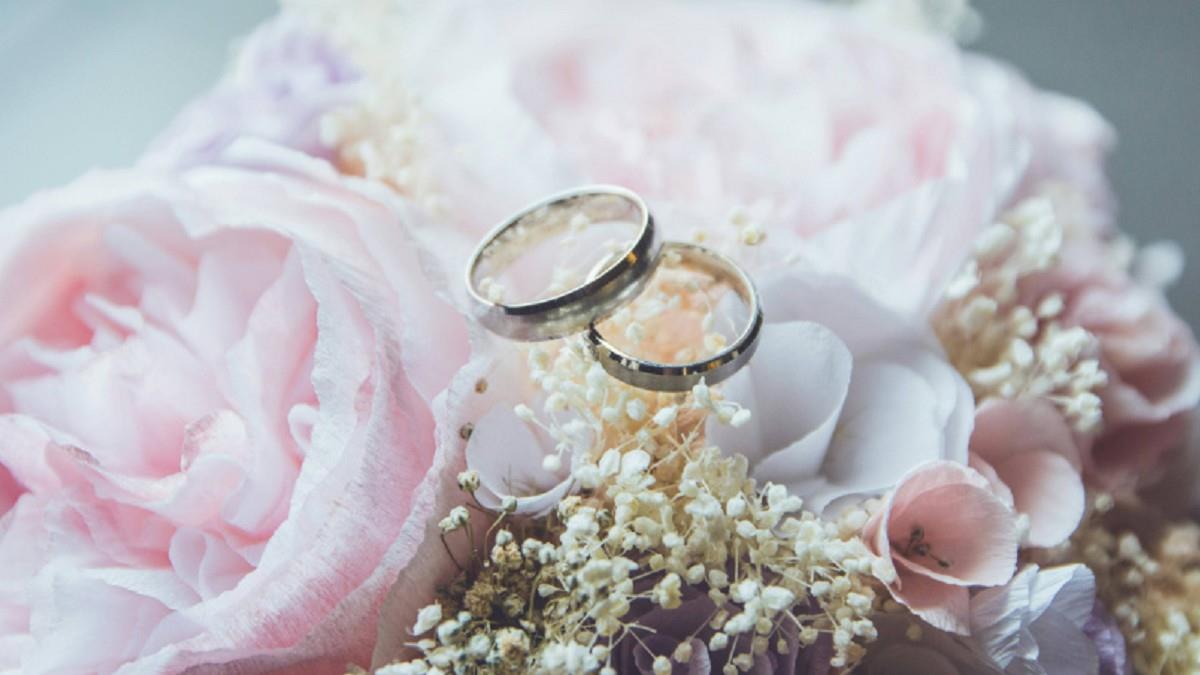 怨妻不叫老公、每天打遊戲！ 他想討回聘禮 網搖頭：你們半斤八兩