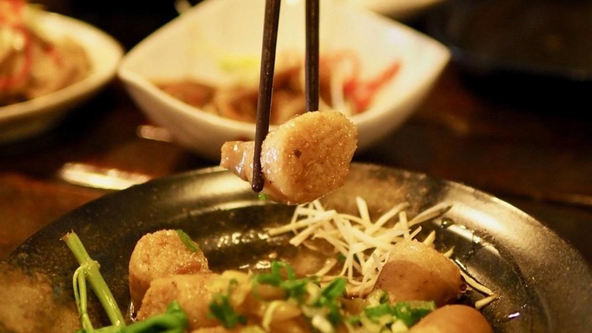 小吃店也有低消「大人200、小孩100」 網看法兩極