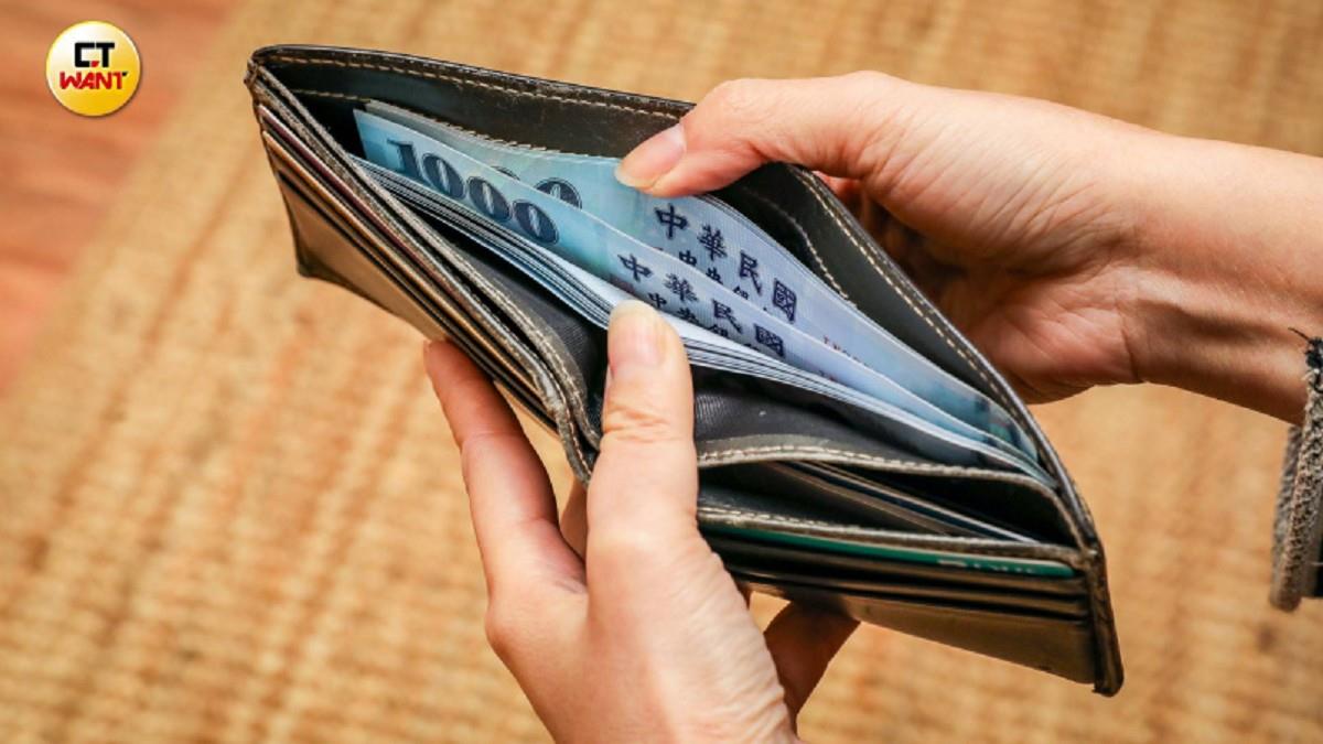 做水電月領38K 他問「請得到年輕人」？ 一票人給答案