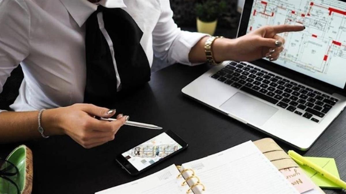 明知交不了屋！代書助理說溜嘴「房仲還在演」 她搖頭：最後人間蒸發