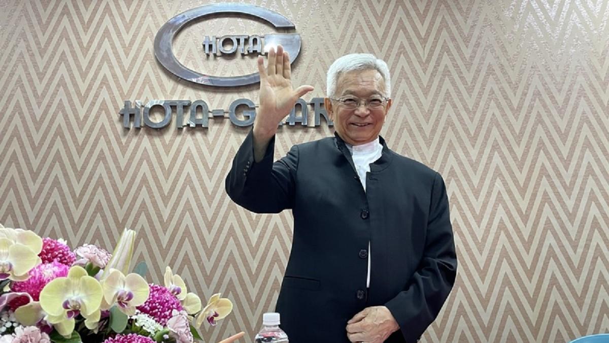 沈國榮辭和大董事長 轉任總裁推動集團轉型