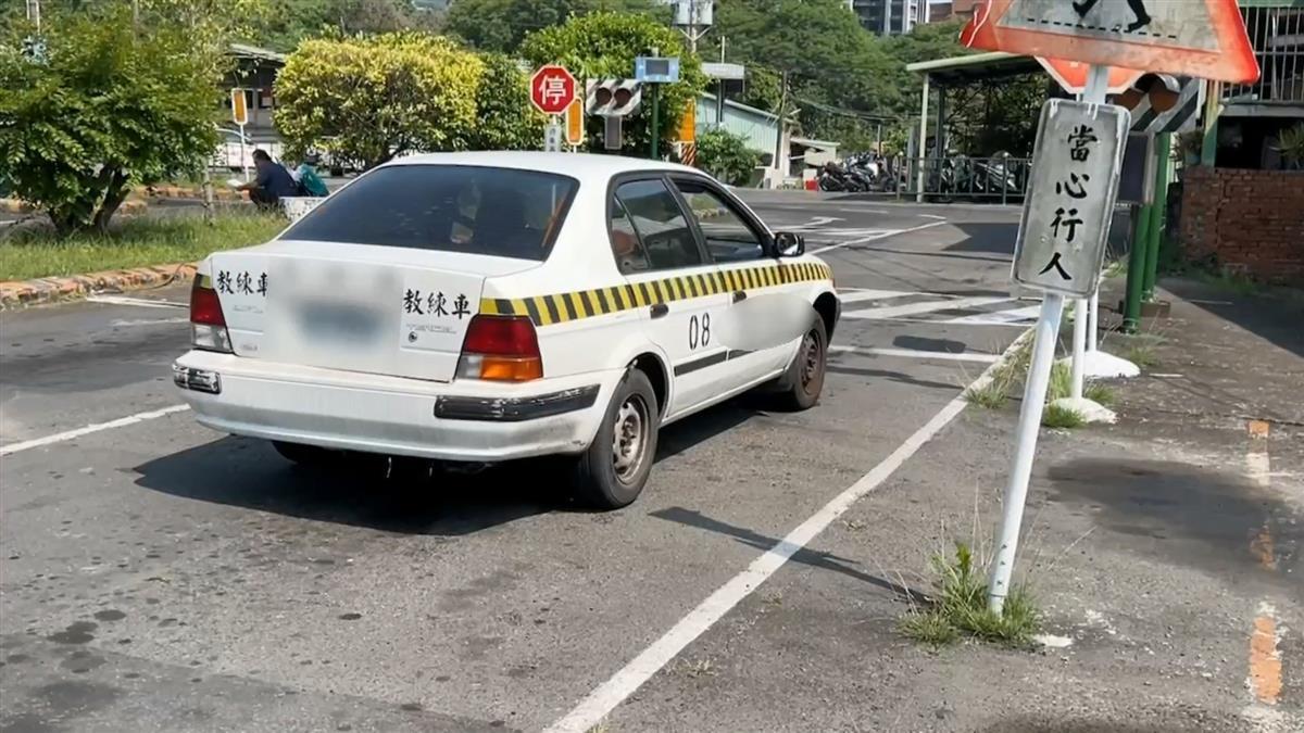 花錢學開車被放生！ 她怨「講完口訣就消失」一票點頭：不知忙什麼