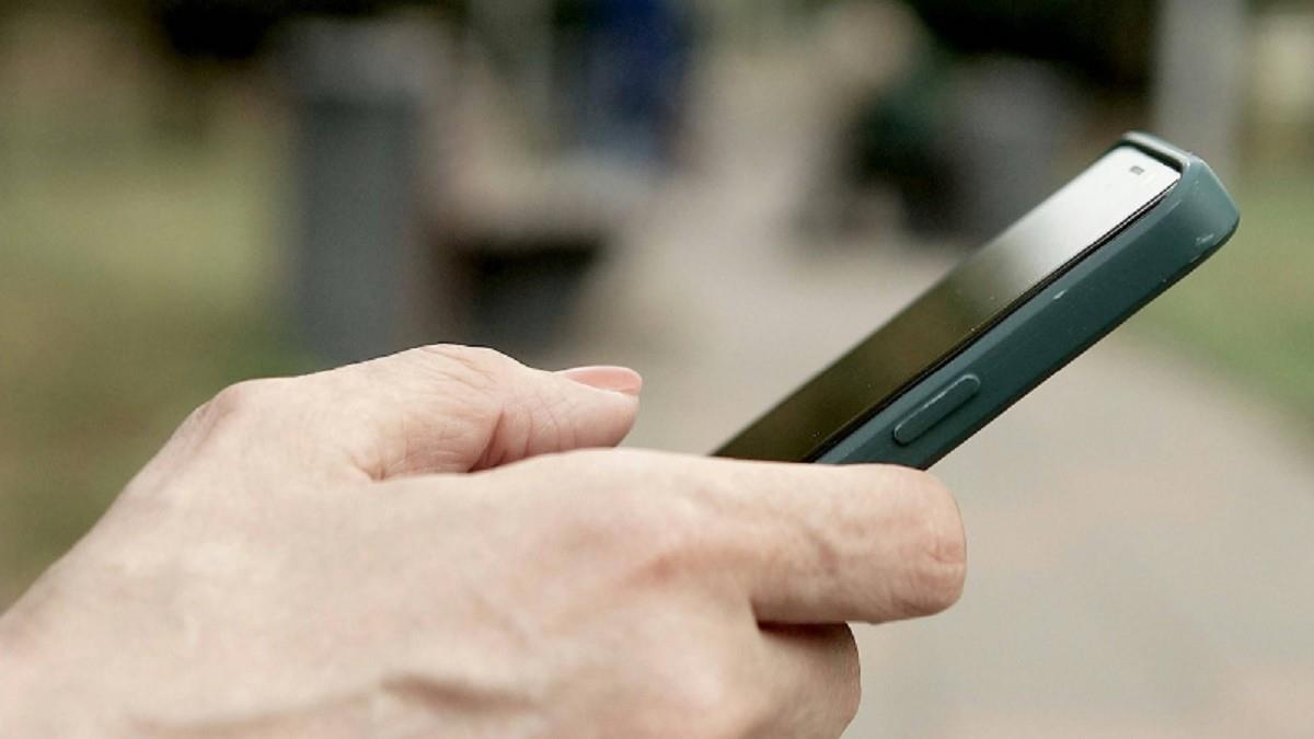 在家代練遊戲「每月賺12萬」 媽嫌不穩定他爆氣：支持我事業有很難？