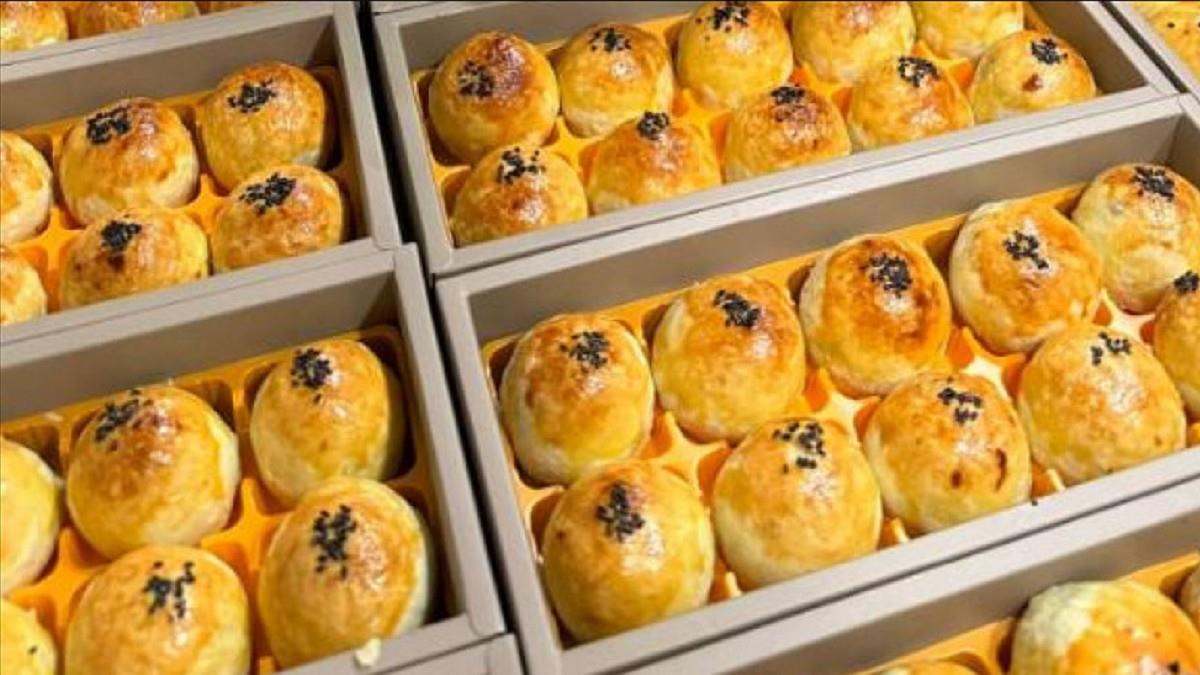 陳耀訓蛋黃酥「不再秒殺」 黃牛依然高價賣：一盒2600元