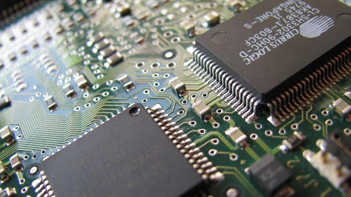 半導體人才薪資大公開！「這工程師」年薪中位數178萬居冠