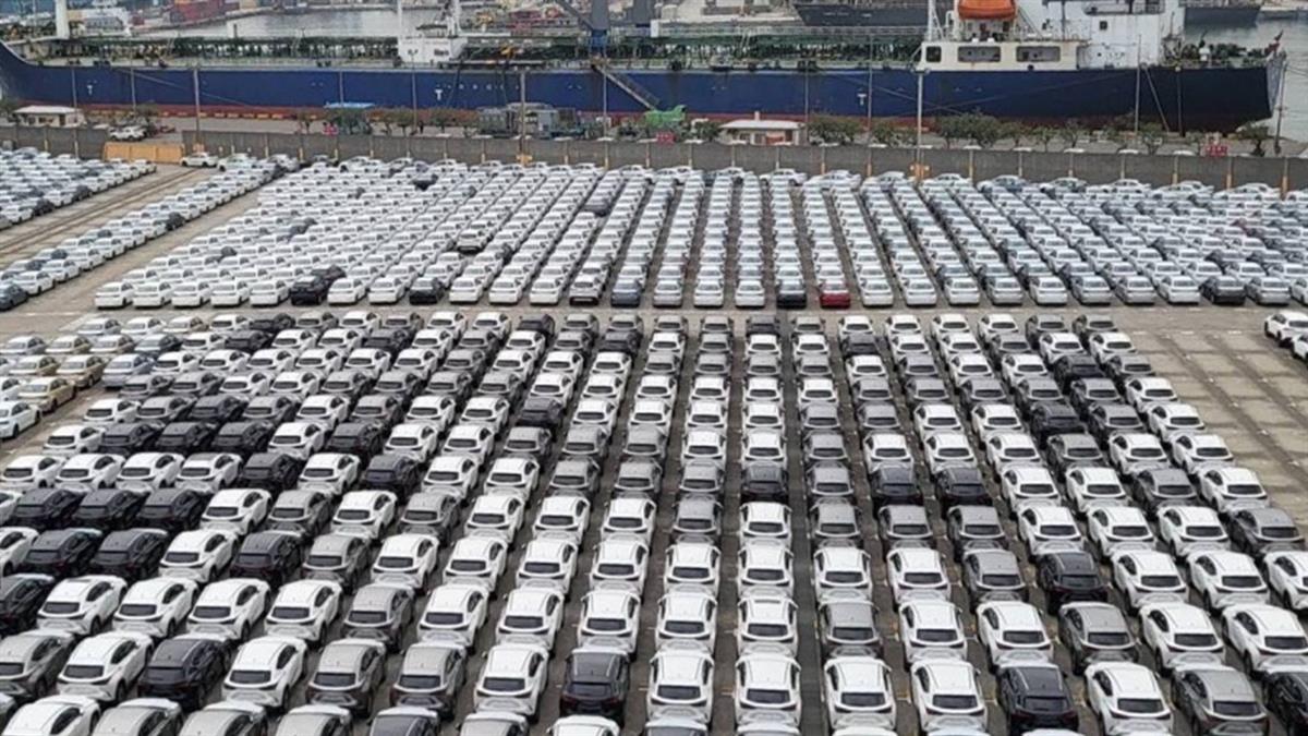 還在等進口車降價？ 資深業內搖頭：難