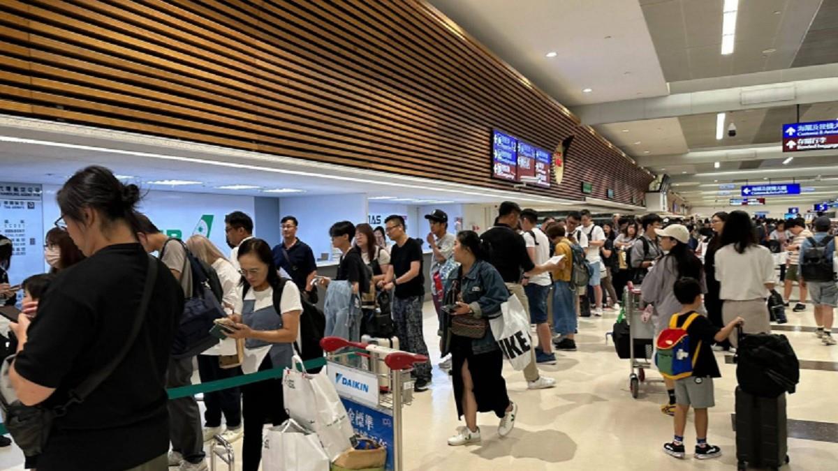 人回台「全機行李留日本」 他傻眼怒轟：誰還敢搭？