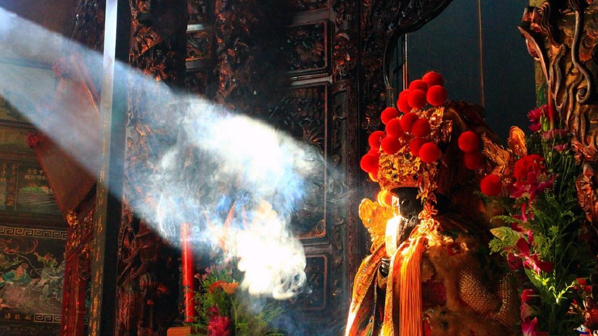 鬼門開晚一個月會「更餓更兇」？命理師示警：1類人當心意外