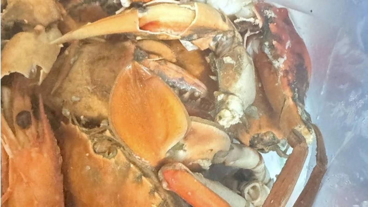 清蒸蟹竟變水煮！代客料理「跟ㄆㄨㄣ一樣」 店家回應了