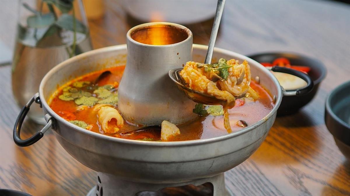 他讚小火鍋「有肉有菜」比便當划算！ 網搖頭：現在一鍋快200