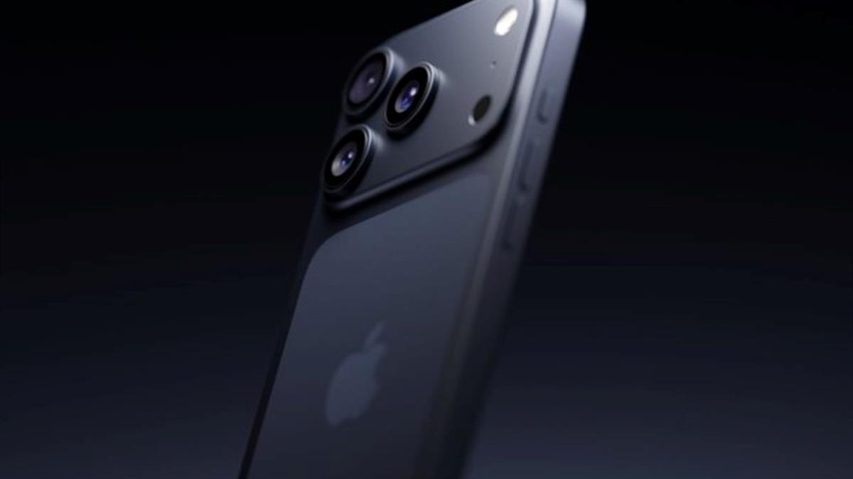 iPhone 17進入量產 富士康求職排長龍 員工待遇曝光