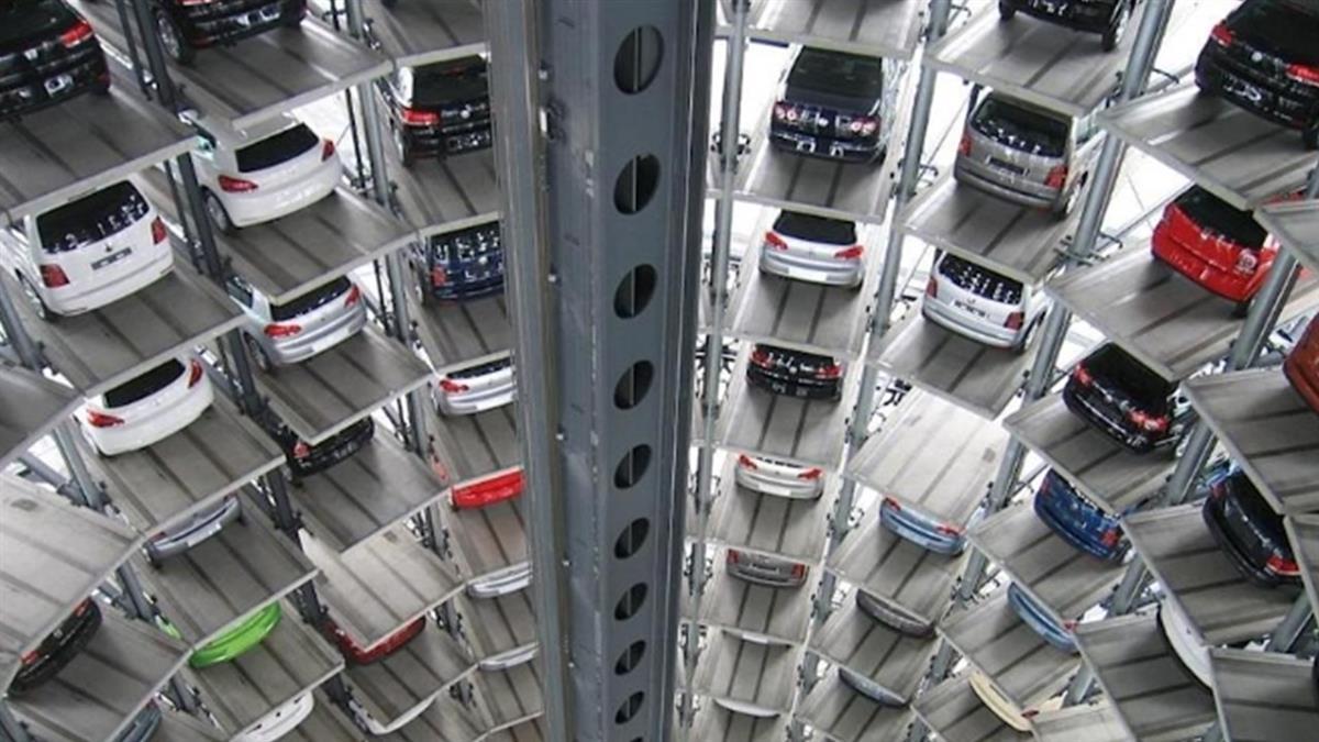 薪水比較低...車價卻比國外高！王世堅：完全沒有道理