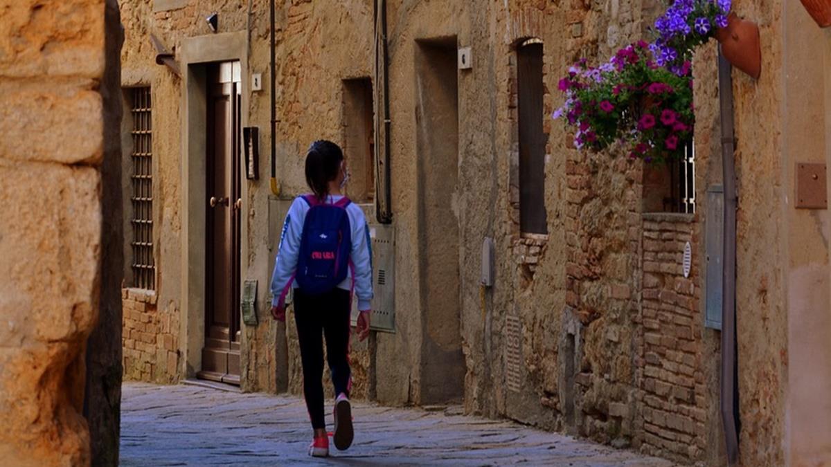 學區房被比下去？ 他曝鄰近「這設施」更重要 全網點頭：未雨綢繆