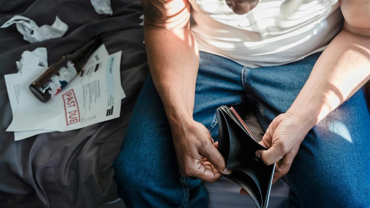 84%勞工今年沒加薪！企業徵才意願下滑 服務業缺工嚴重