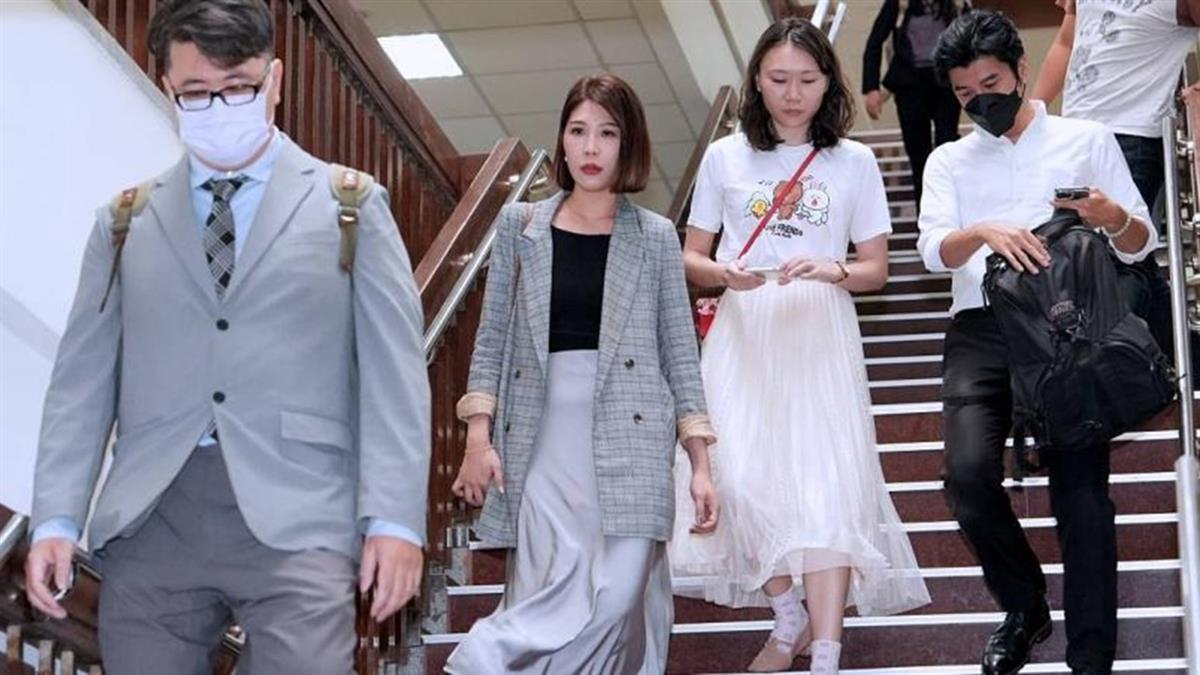 「小沈1500」正妹記者離職 將披綠袍新身分曝