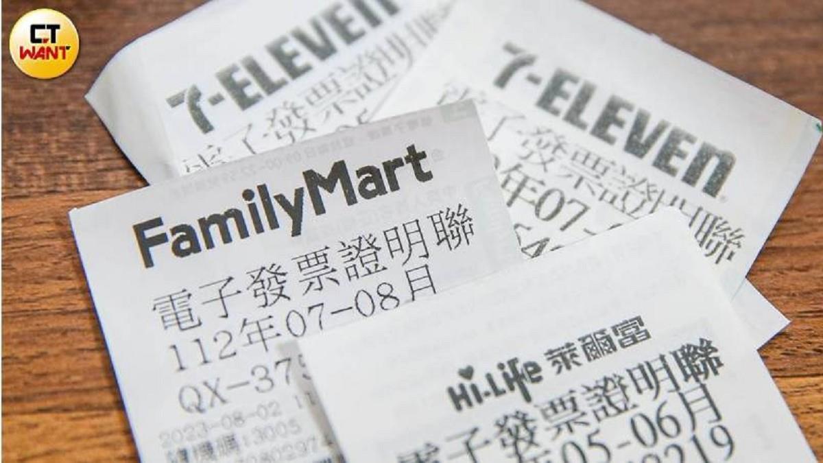 「發票伯」超商外駐點一站5小時！月討3～4千張 驚人中獎率曝光