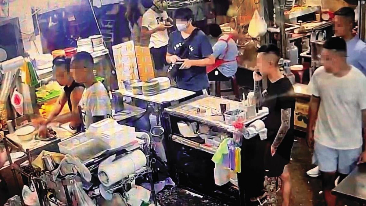 黑幫入侵夜市收保護費！月繳8萬立規矩 在地角頭不忍放話「要輸贏」
