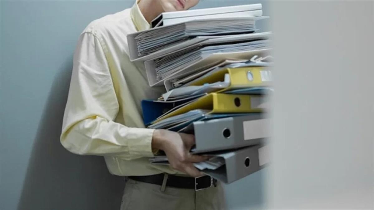 開冷氣要先「打到日本報備」！ 他月領29K零福利 撐7個月不行了