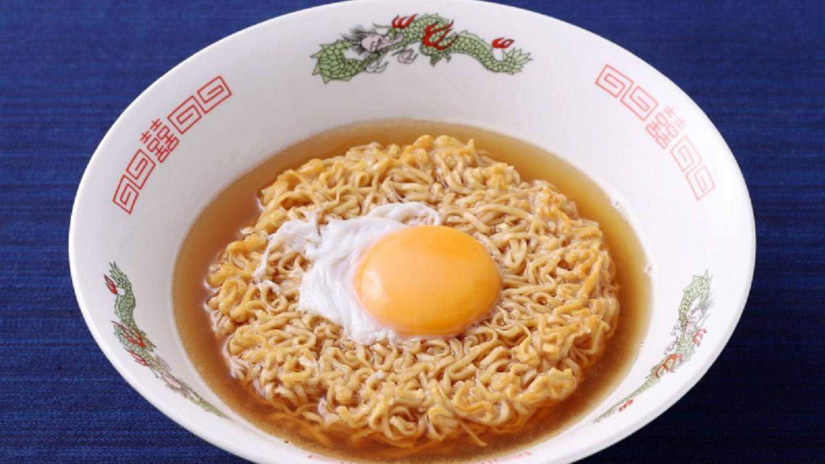 半夜吃泡麵！ 男友媽批「教養不好」她氣炸 網見1關鍵：是基本禮貌