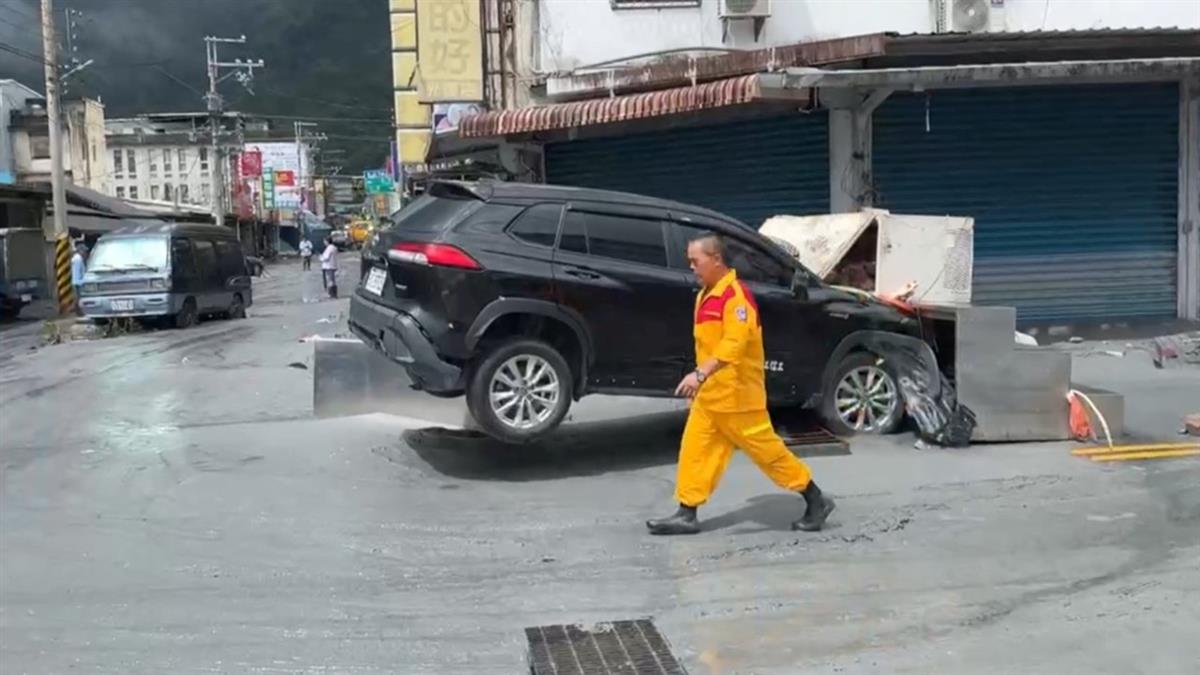 第三波潰堤？消防喊快撤退 水利署否認：是溢流