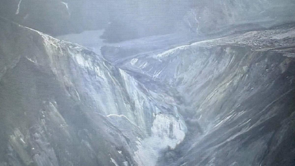 花蓮堰塞湖「蓄水量剩2300萬噸」 空拍畫面曝光