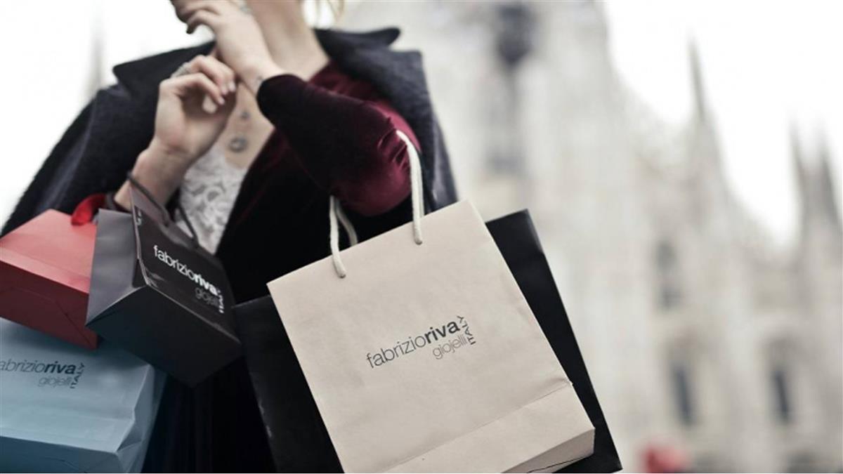 一看就知誰有錢？ 精品櫃姐曝「6大暗號」秒辨潛力買家