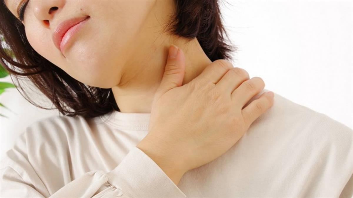 肩頸按摩「喀喀聲」才有效？ 醫警告：恐數天內中風