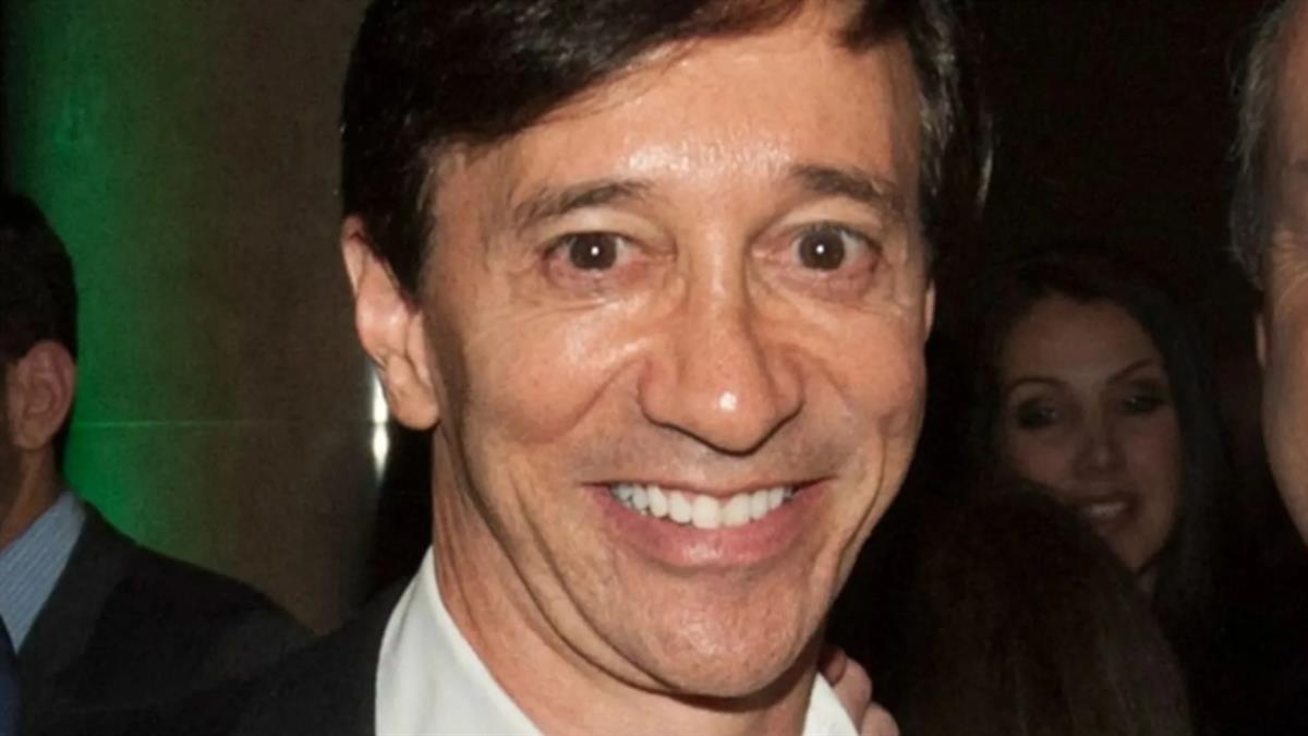 華爾街大亨被捕！ 遭控豪宅藏「性愛地牢」 女特助竟幫物色對象