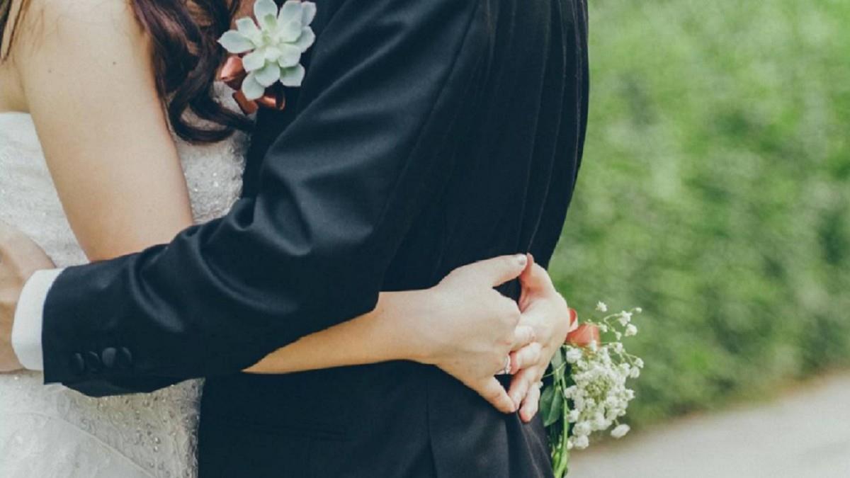 妹子不參加好友婚禮！「1原因」不包想紅包 網酸：該檢討自己