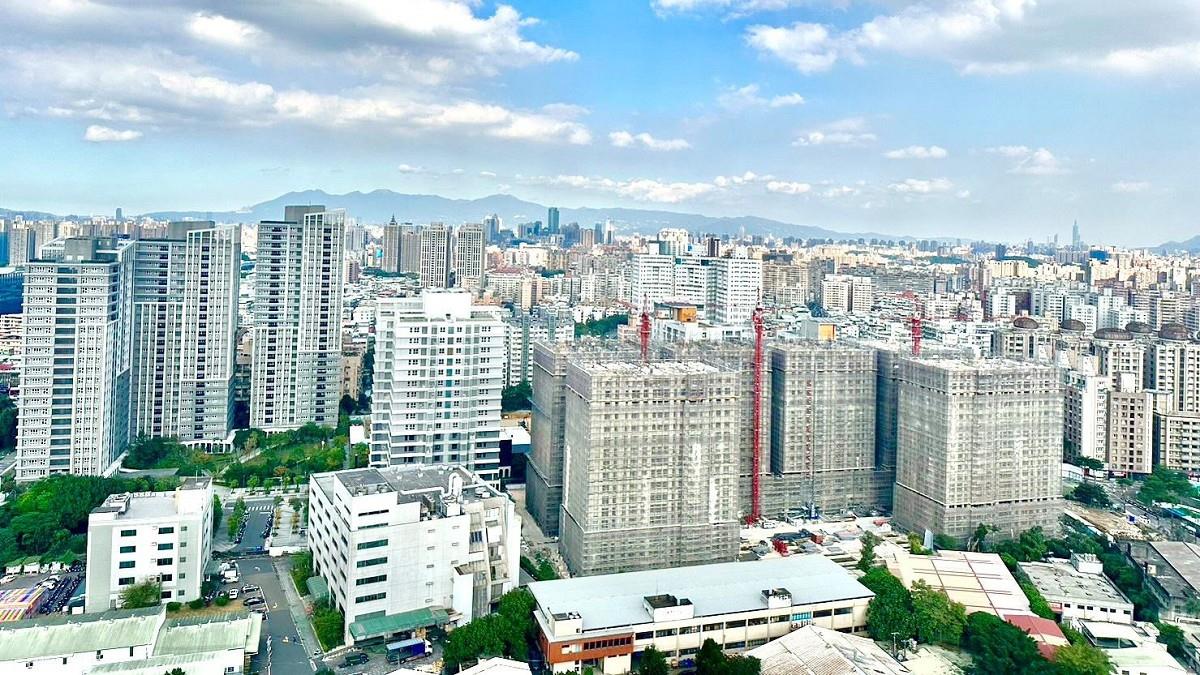 「金龍海嘯」後七都房價生變！ 新竹以南新舊價差逐漸拉大