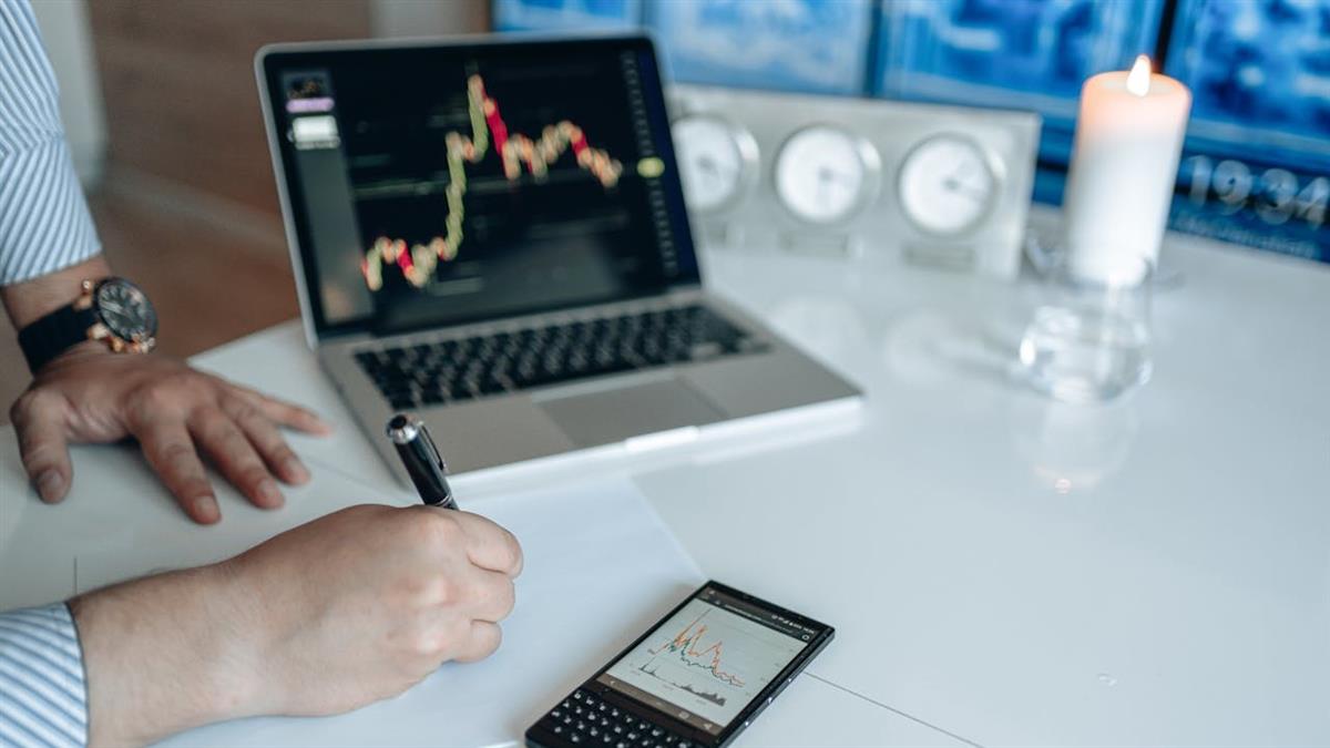 今年一路空手他急了「現買0050來得及」？ 內行1理由勸：穩贏的