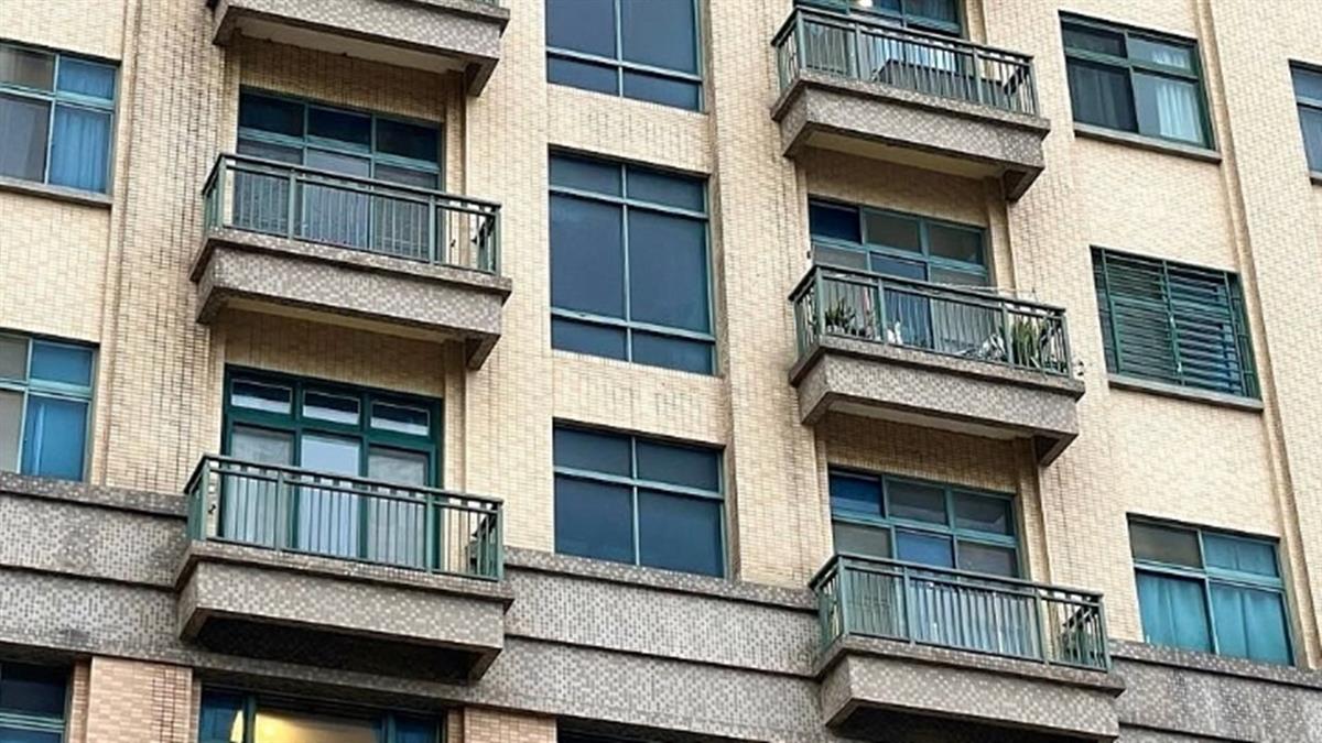 29歲月薪3萬衝買房！10年後「17坪→50坪」她步入中年才驚覺：只是自卑