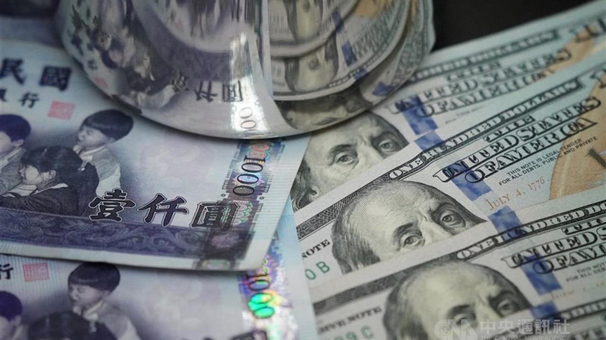 銀行8月續賣股 單月加碼債券 創今年最大量