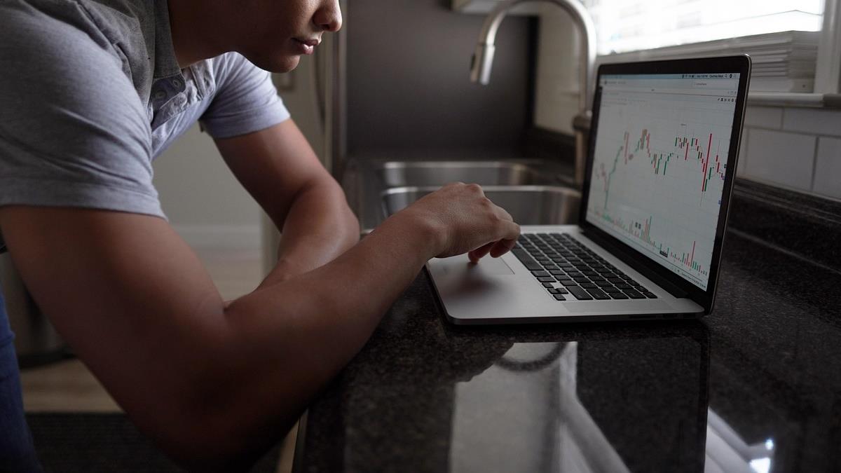 人多的地方不要去？ 他用實戰證明：多頭追漲有肉吃