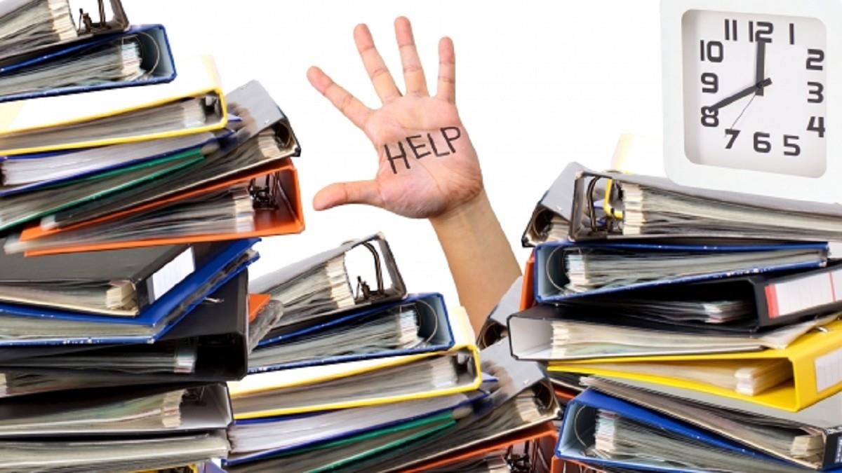 房市退燒收入銳減  女房仲壓力山大：吞安眠藥才能睡