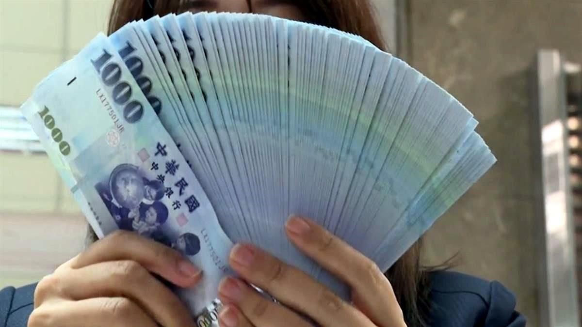 家長快看！普發現金「孩子的1萬」怎麼領 3方式一圖秒懂