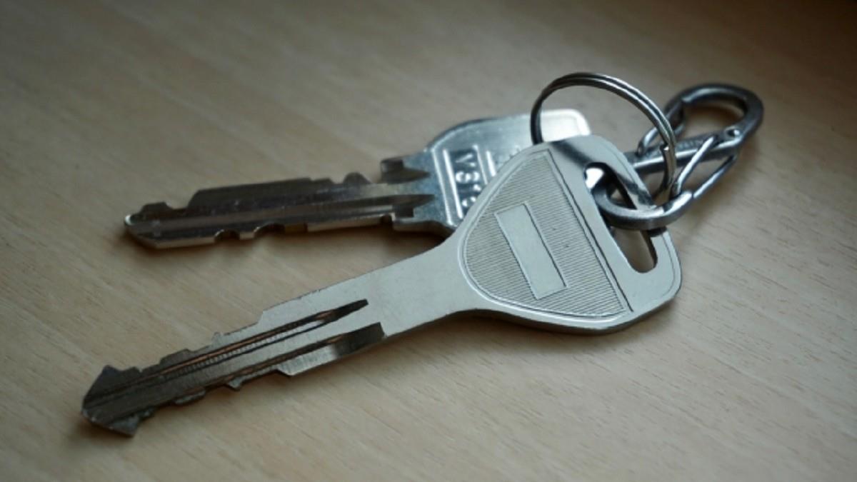 備用鑰匙藏1處超安全？ 她返家驚見「積蓄被偷光」：太大意了