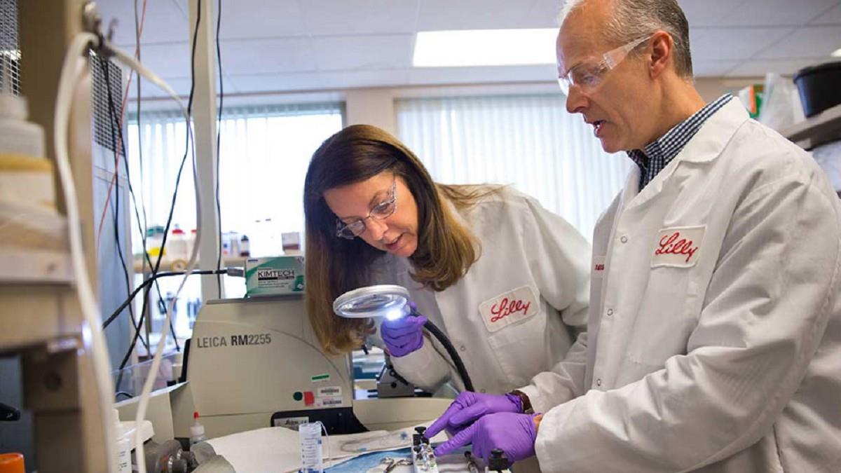 「美製藥巨頭」獲利暴增495倍！ 謝金河酸台生技：只能炒炒股價