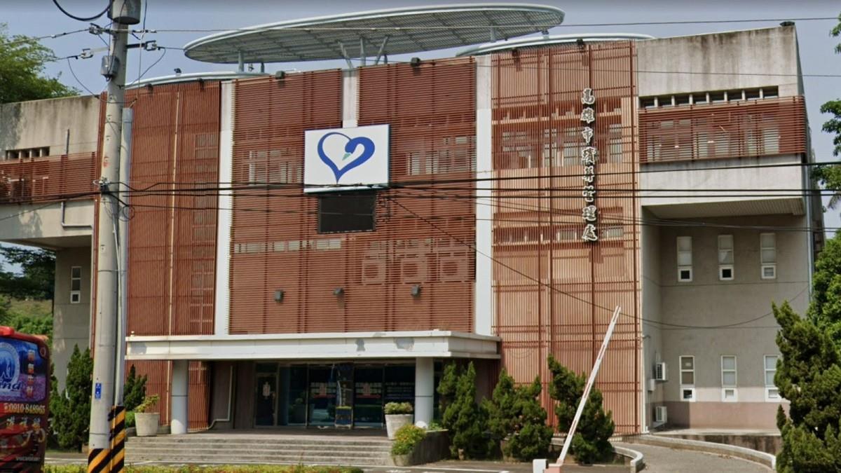 殯葬處員工收紅包「插隊燒大體」 知情人士：恐領錯骨灰拜錯人